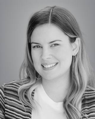 Headshot of Erin Hendrickson.